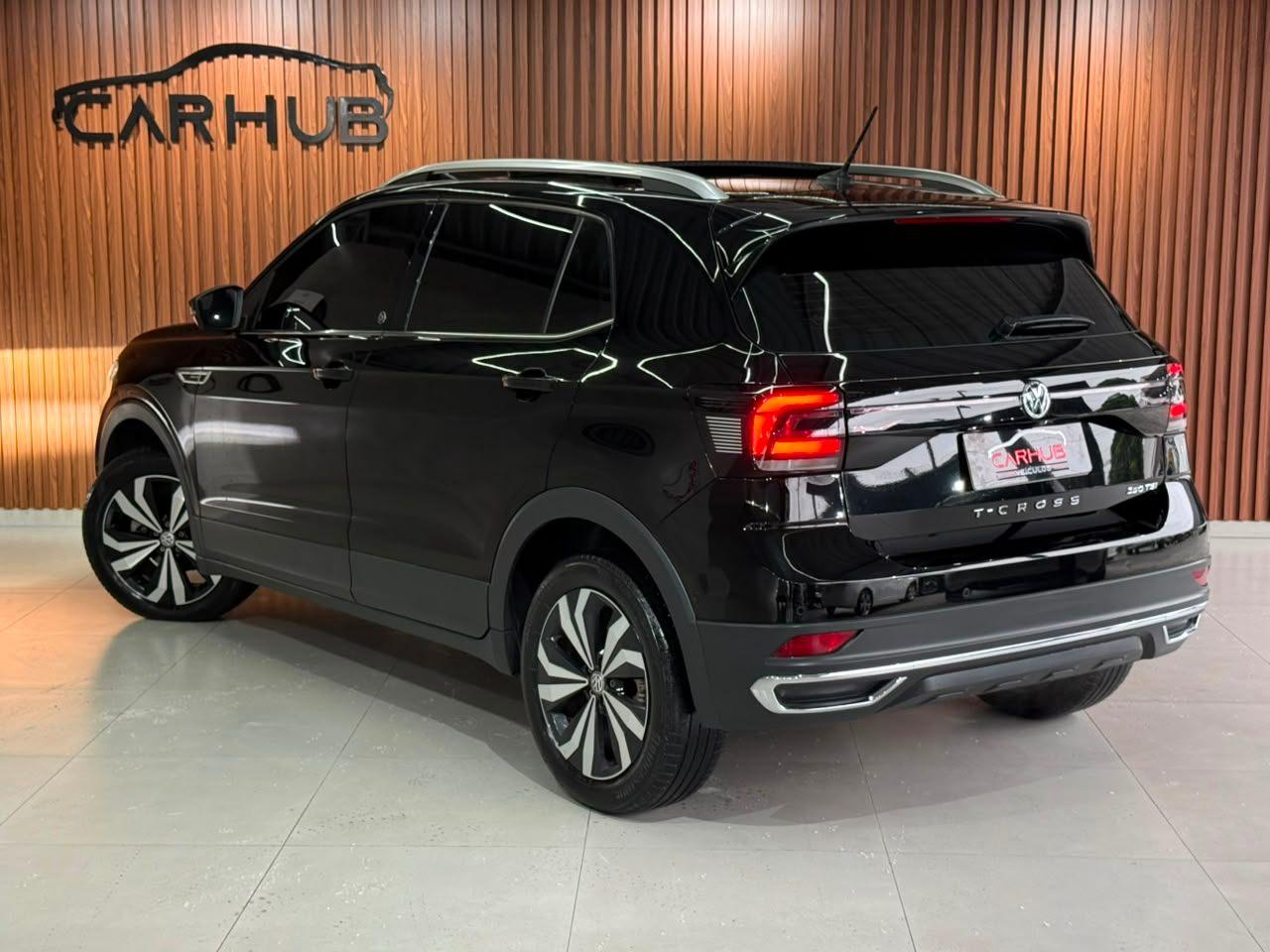 Foto numero 2 do veiculo Volkswagen T-Cross Hig. 250 TSI 1.4 Flex 16V 5p Aut  - Preta - 2020/2021