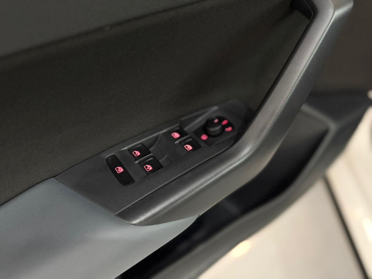 Foto numero 10 do veiculo Volkswagen Nivus W/ HL TSI - Branca - 2024/2024