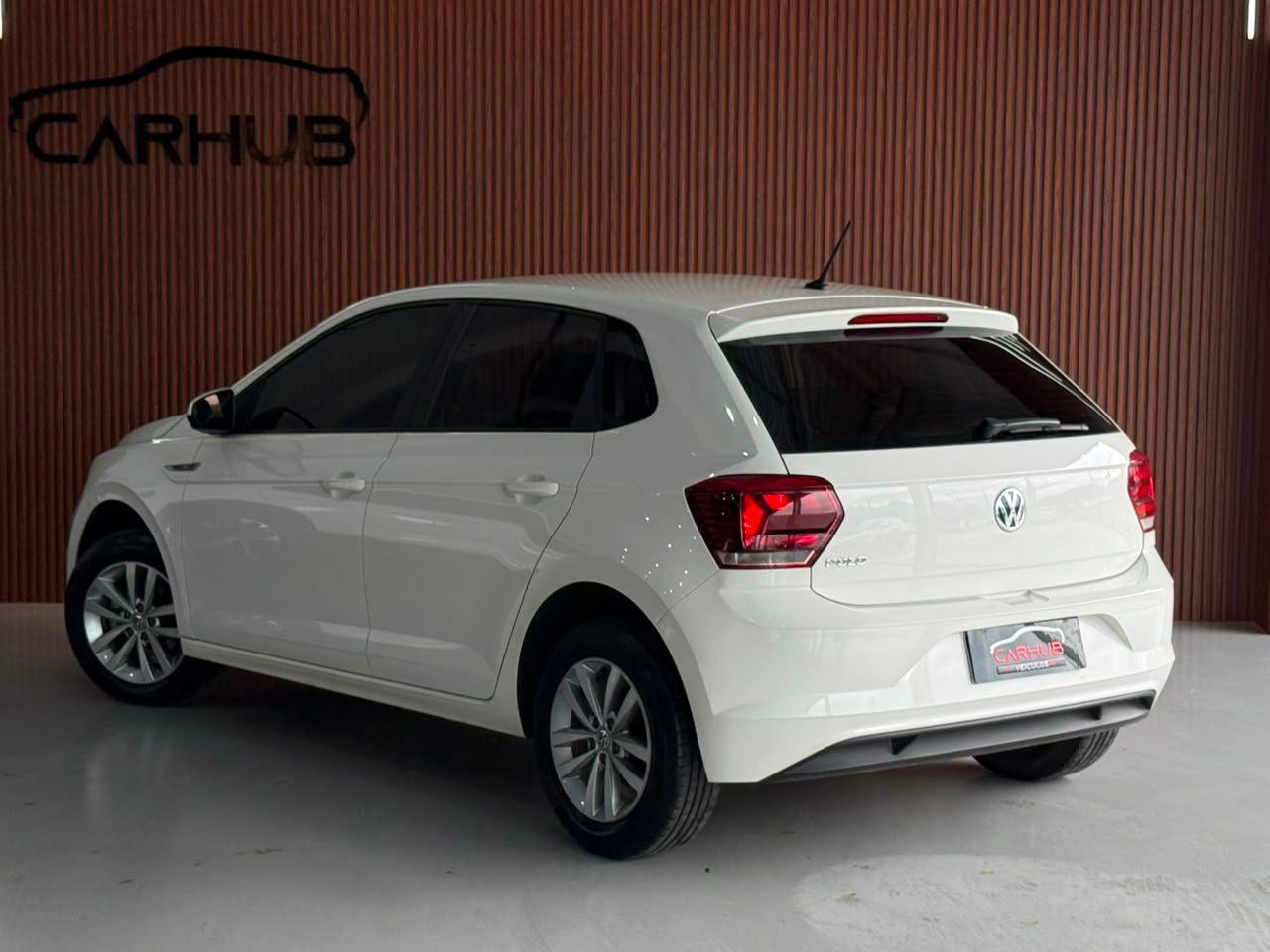 Foto numero 2 do veiculo Volkswagen Polo 1.0 Flex 12V 5p  - Branca - 2020/2021
