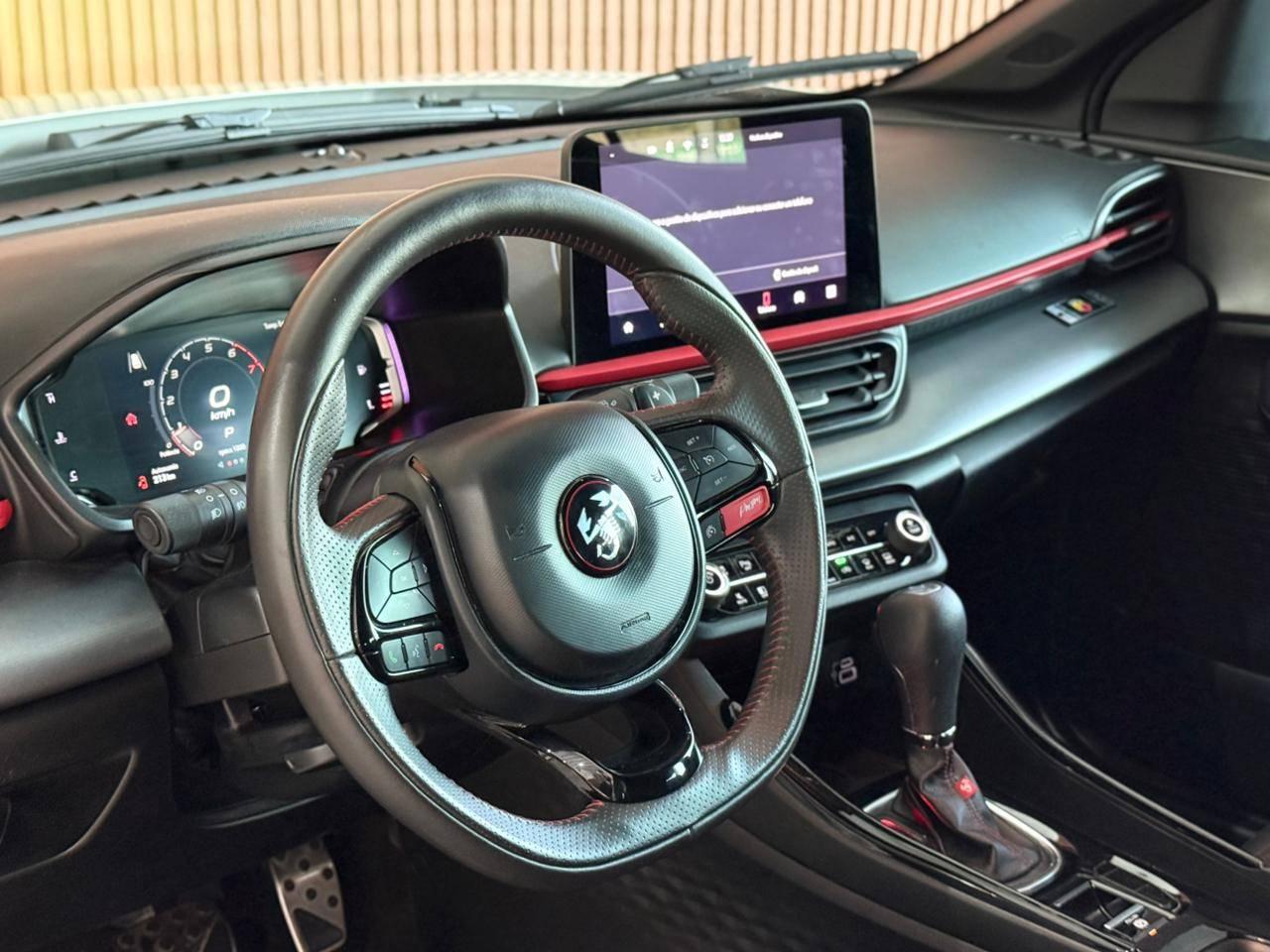 Foto numero 4 do veiculo Fiat Pulse ABARTH 1.3 Turbo 16V Flex Aut.  - Branca - 2023/2023