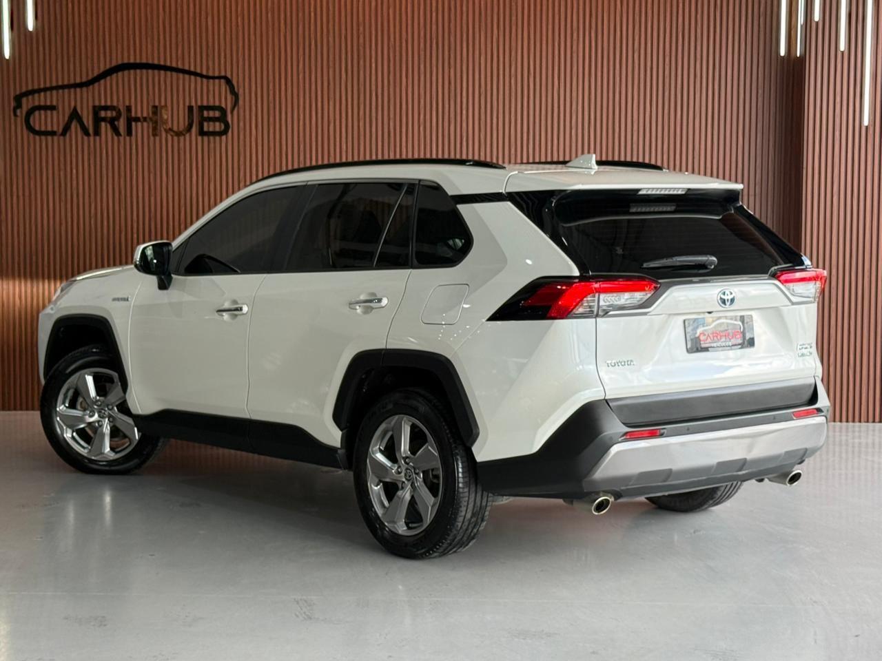 Foto numero 2 do veiculo Toyota RAV-4 - Branca - 2021/2021