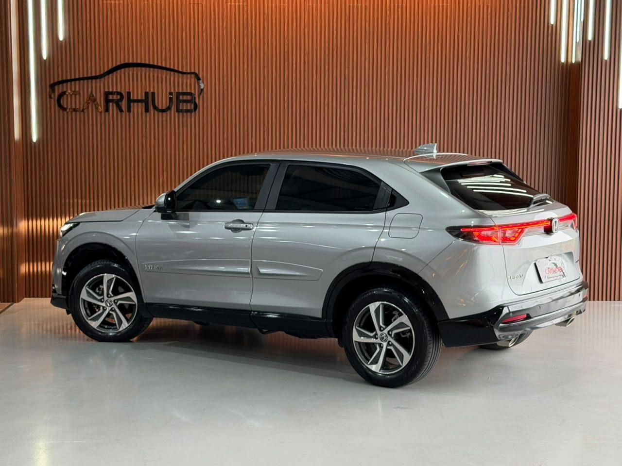 Foto numero 2 do veiculo Honda HR-V Touring 1.5 Flex TB 16V 5p Aut. - Prata - 2025/2025