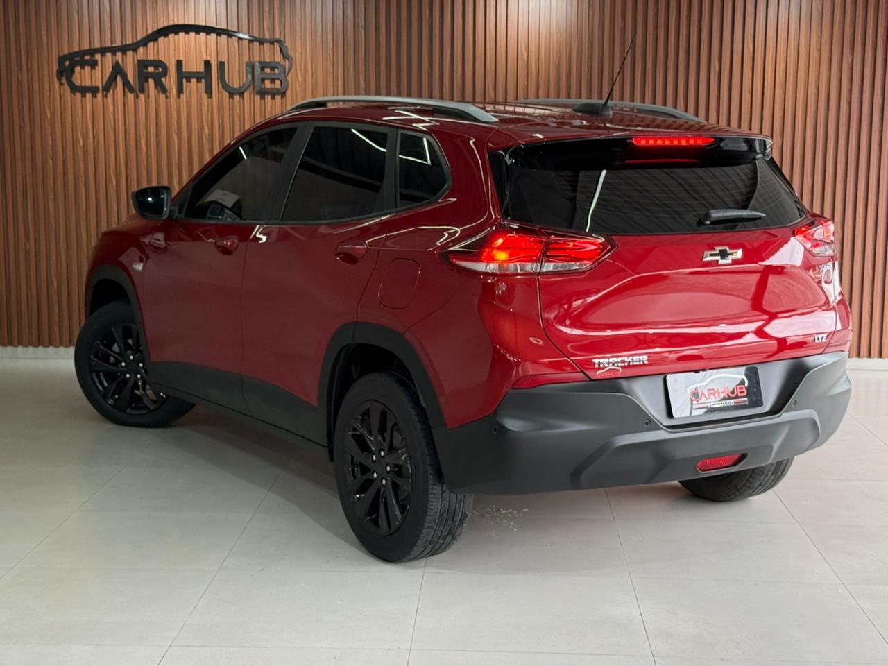 Foto numero 2 do veiculo Chevrolet Tracker HEV/ T A LTZ - Vermelha - 2020/2021
