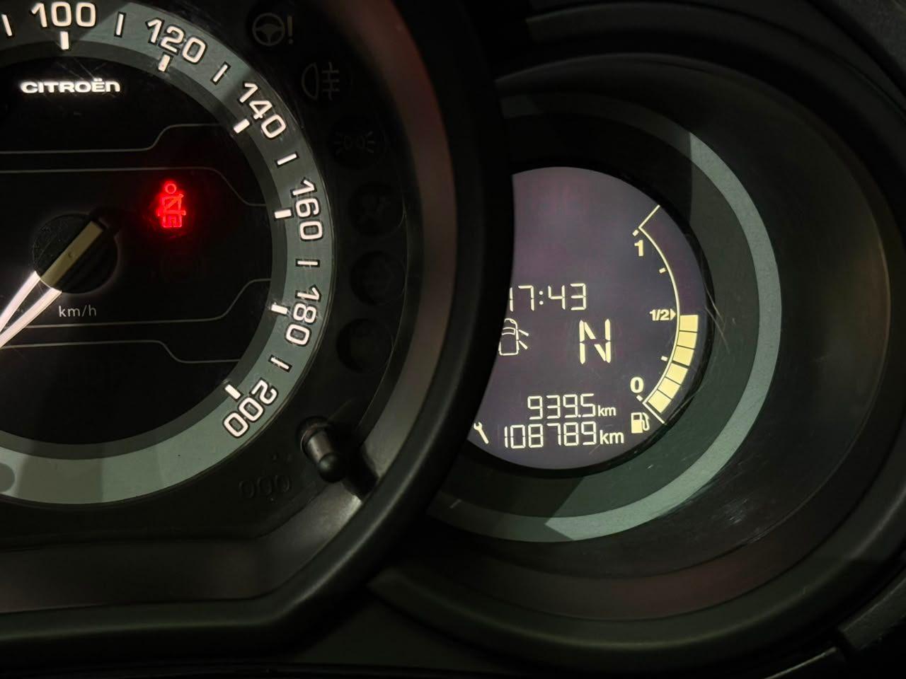 Foto numero 5 do veiculo Citroën C3 Tendance 1.6 VTi Flex Start 16V Aut.  - Branca - 2016/2017