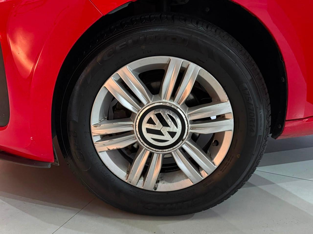 Foto numero 15 do veiculo Volkswagen Up move I MOTION 1.0 T. Flex 12V 5p  - Vermelha - 2017/2018