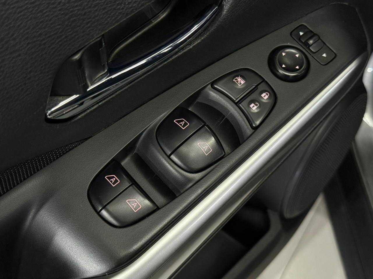 Foto numero 9 do veiculo Nissan Kicks Advance 1.6 16V Flex Aut.  - Cinza - 2023/2023