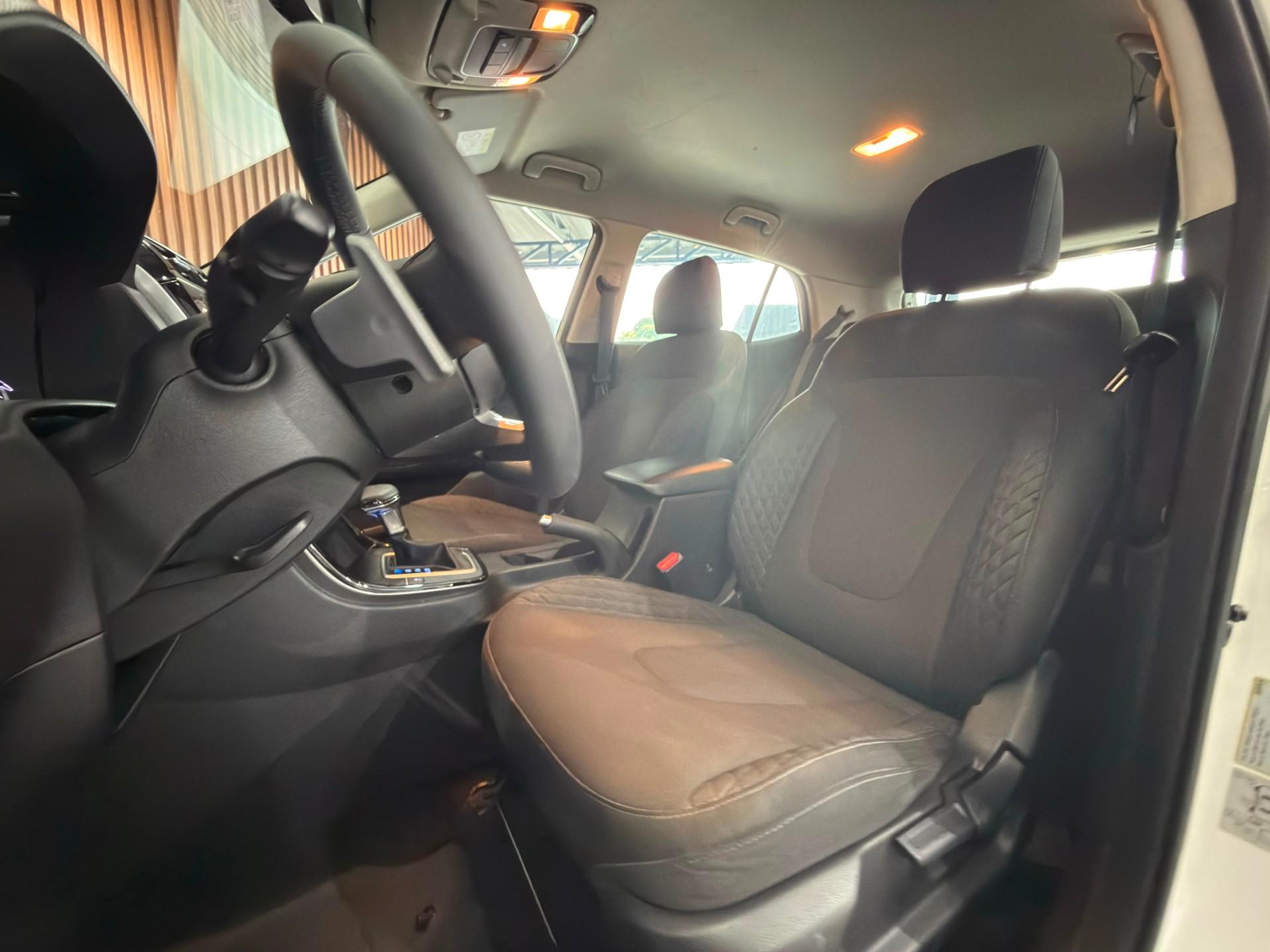 Foto numero 9 do veiculo Hyundai Creta Limited 1.0 TB 12V Flex Aut.  - Branca - 2021/2022