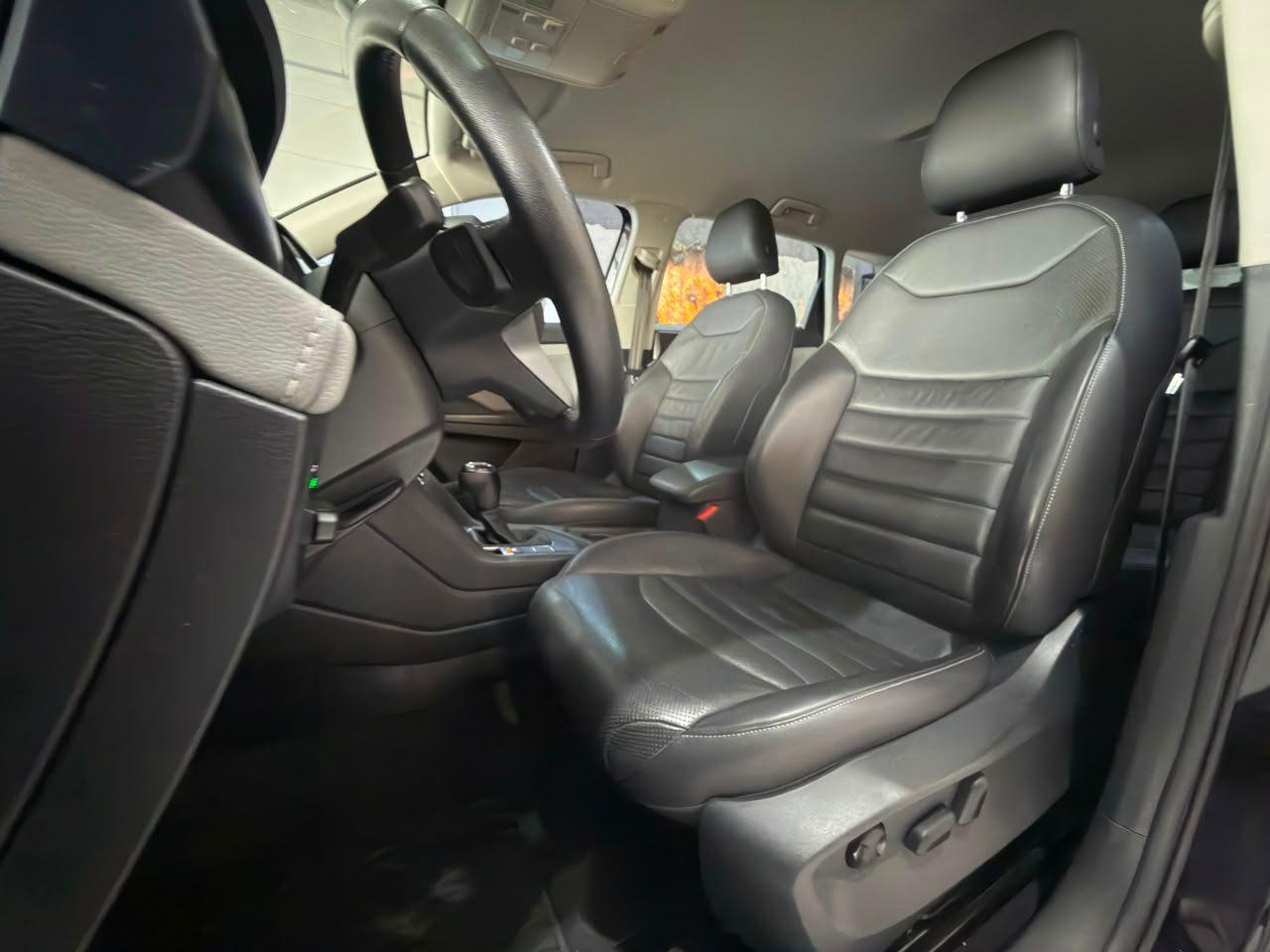 Foto numero 10 do veiculo Volkswagen Taos Comfortline 1.4 250 TSI Flex Aut.  - Preta - 2021/2022