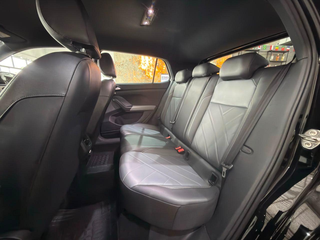 Foto numero 12 do veiculo Volkswagen T-Cross 200 TSI 1.0  Flex 12V 5p Aut. - Preta - 2024/2025