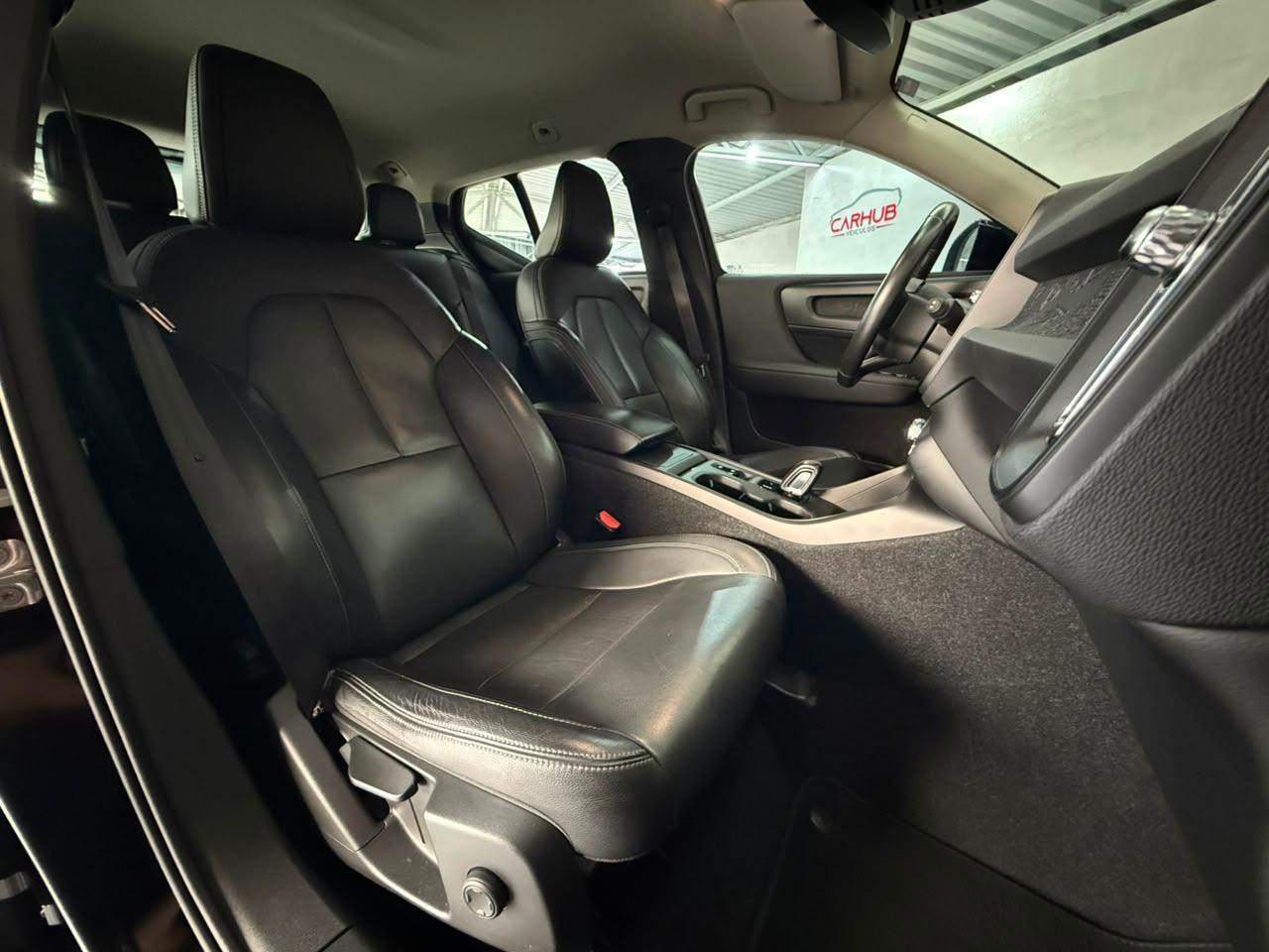 Foto numero 14 do veiculo Volvo XC40 T-4 2.0 190cv FWD  - Preta - 2018/2019