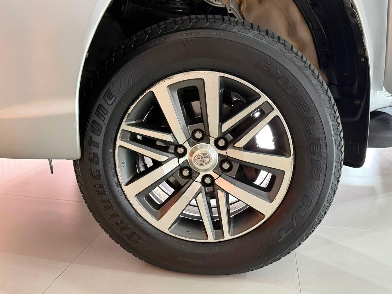 Foto numero 18 do veiculo Toyota Hilux CD SRV 4x4 2.8 TDI Diesel Aut.  - Prata - 2019/2019