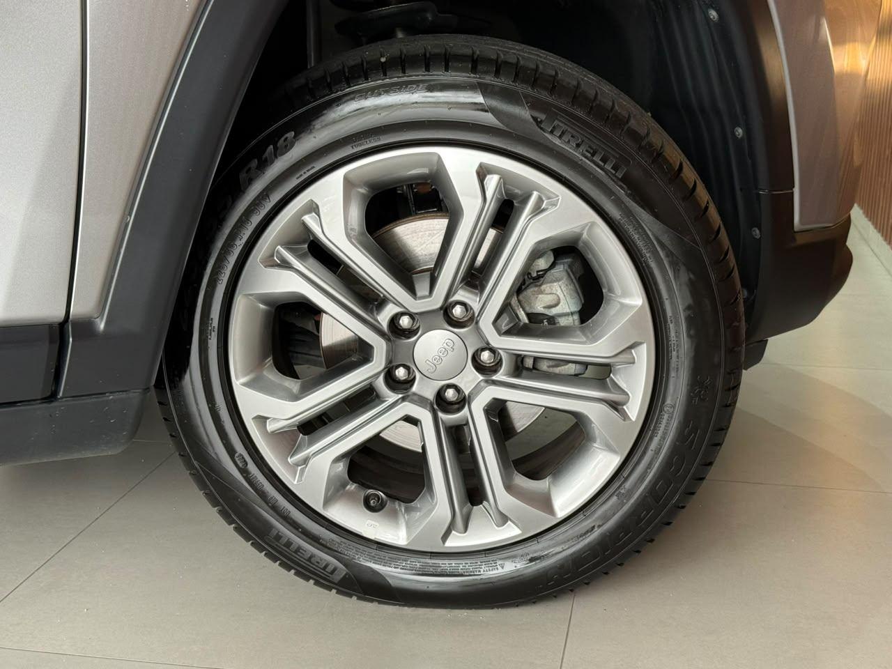 Foto numero 18 do veiculo Jeep Compass SPORT T - Prata - 2025/2025