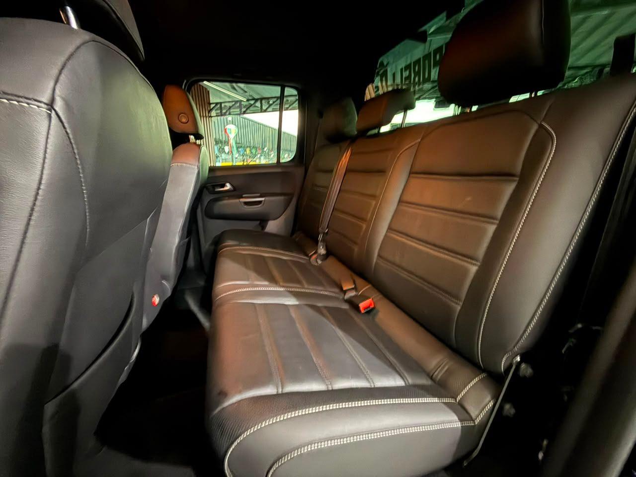 Foto numero 13 do veiculo Volkswagen Amarok /VW  V6 EXTREME - Preta - 2023/2023