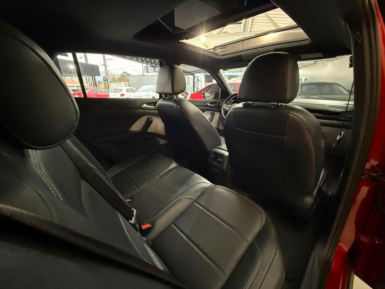 Foto numero 15 do veiculo Volkswagen T-Cross Hig. 250 TSI 1.4 Flex 16V 5p Aut  - Vermelha - 2022/2022