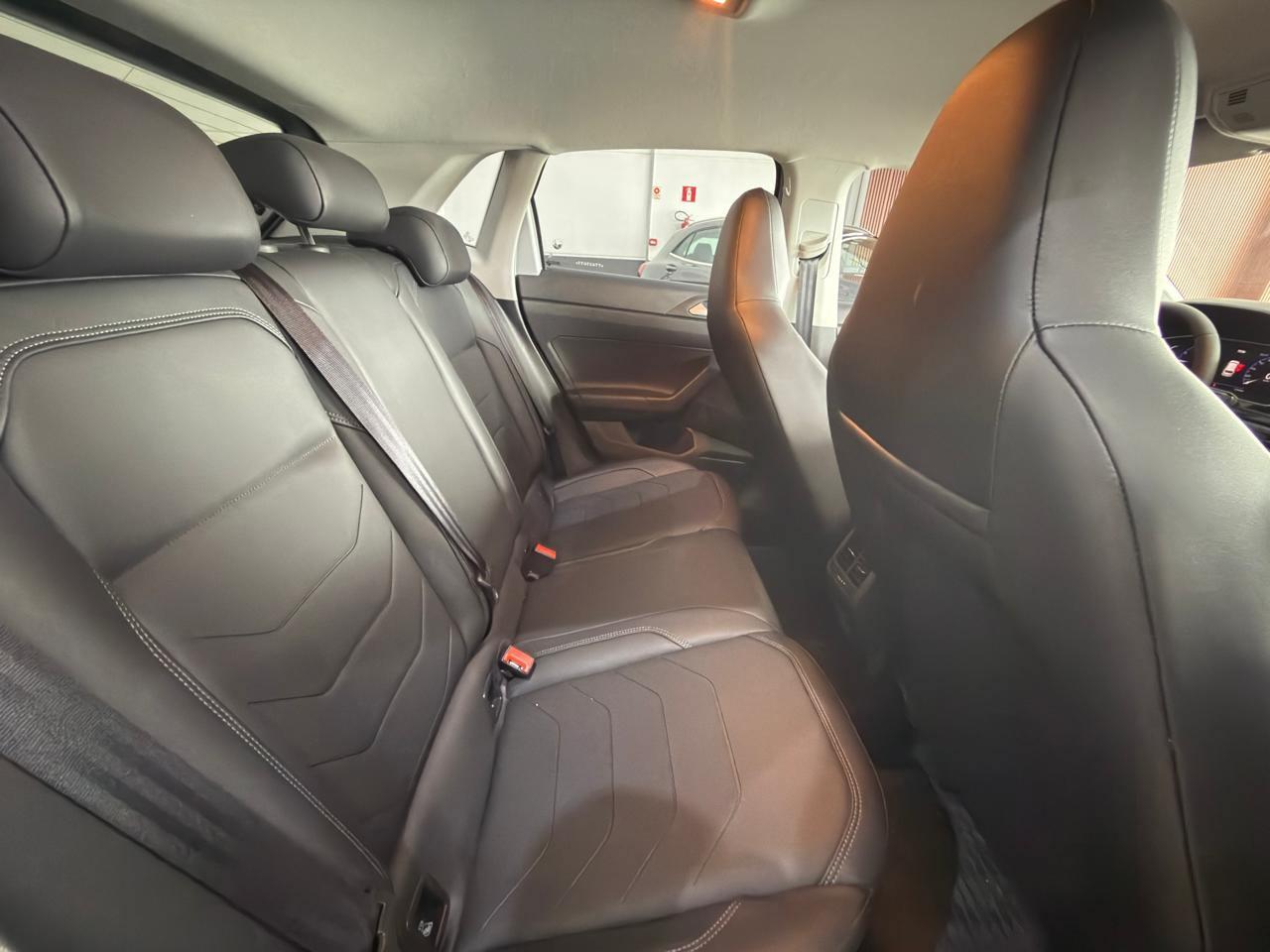 Foto numero 13 do veiculo Volkswagen Polo W/ HL AB - Prata - 2025/2026