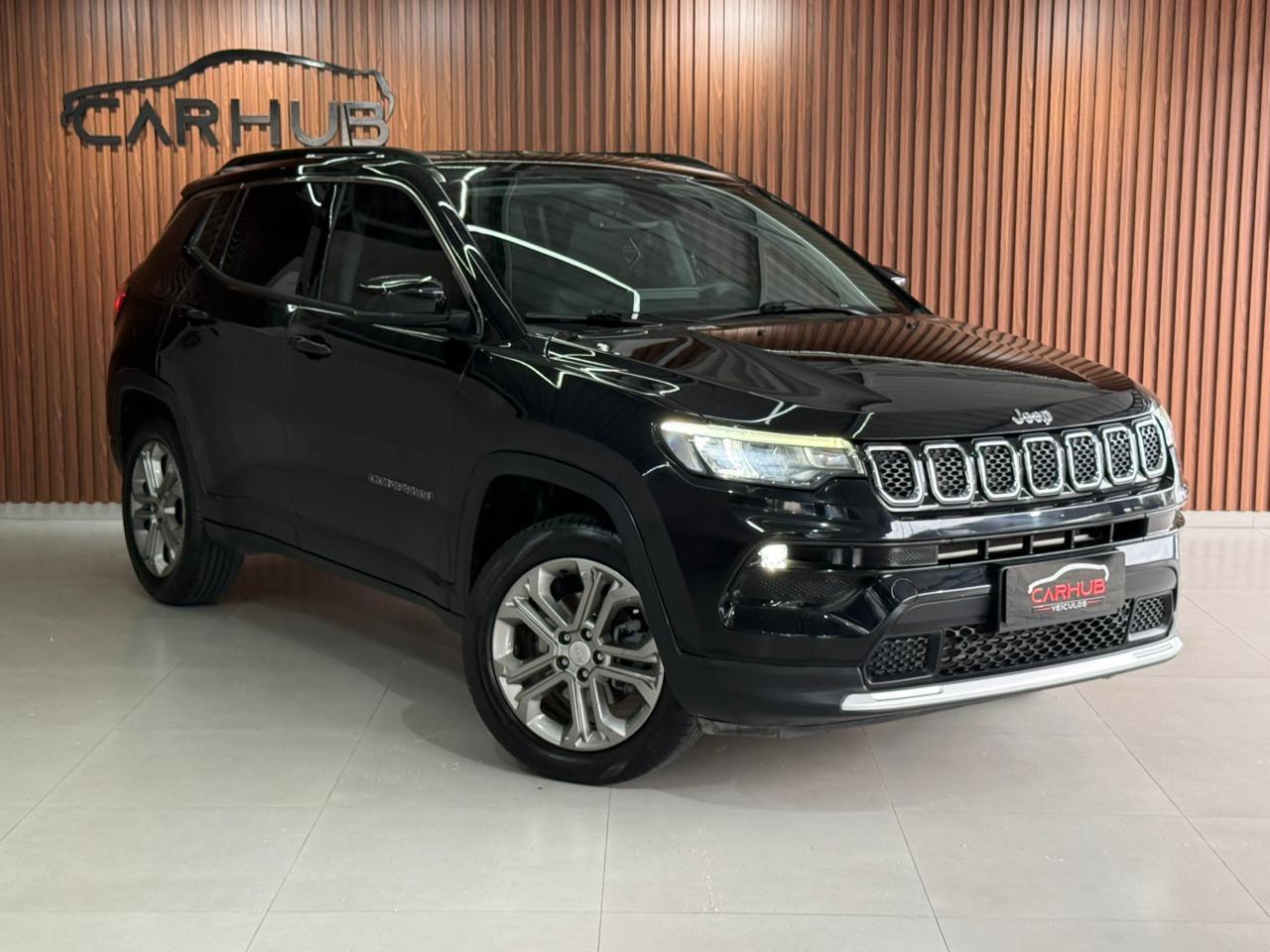 Foto numero 1 do veiculo Jeep Compass LONG TF - Preta - 2022/2023