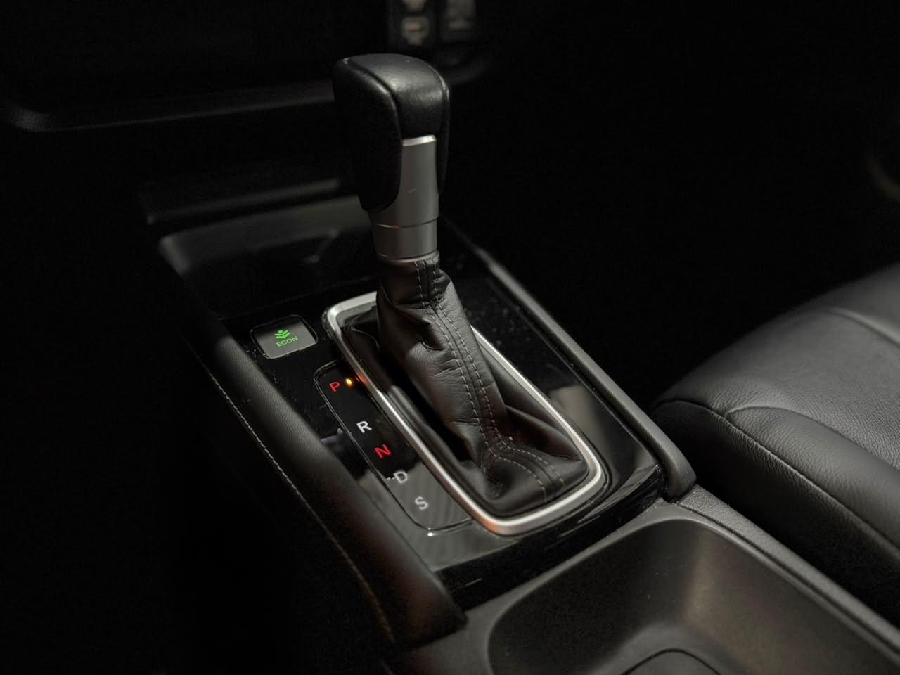 Foto numero 9 do veiculo Honda City Sedan EXL 1.5 Flex  16V 4p Aut.  - Branca - 2022/2022