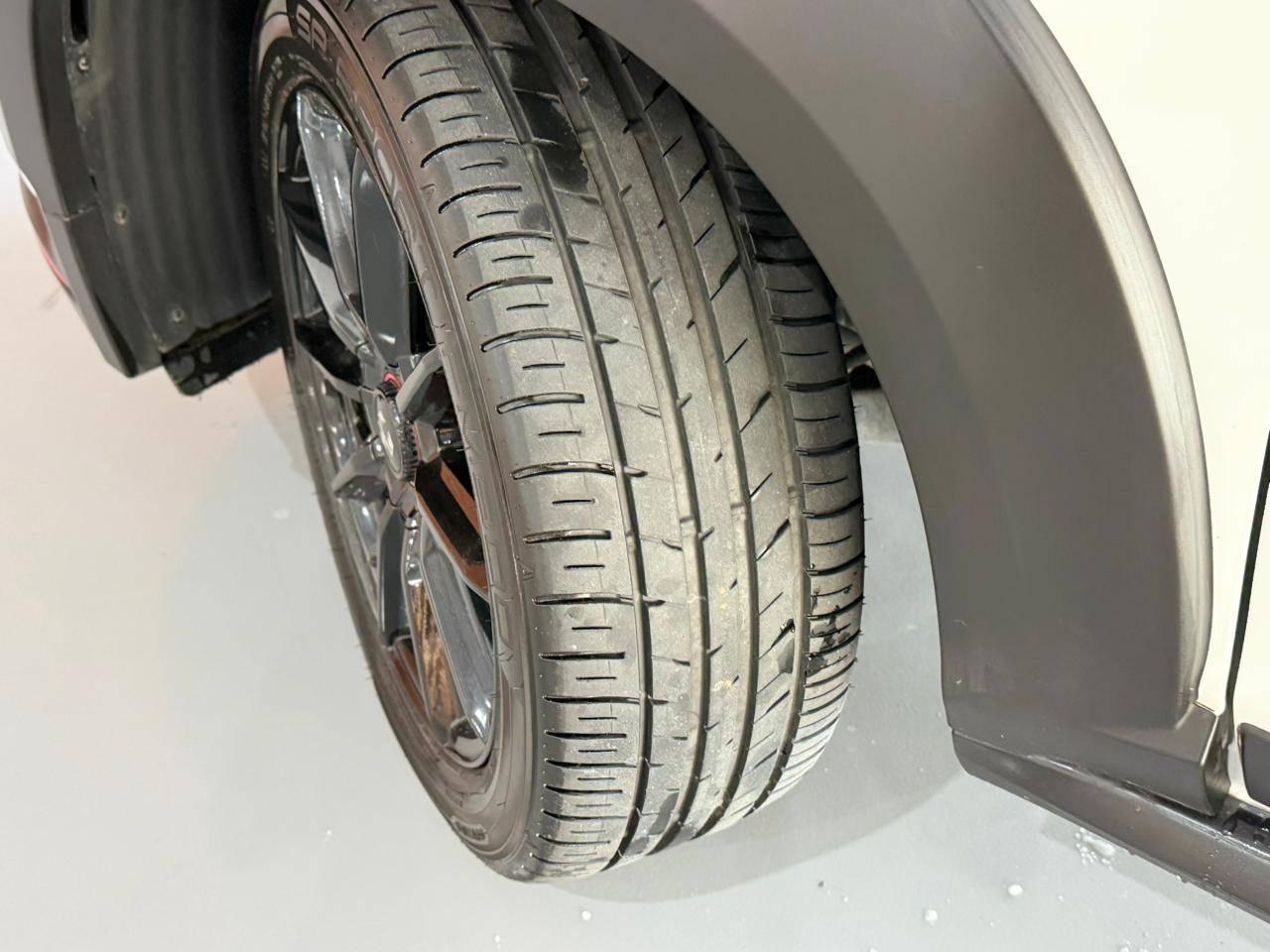 Foto numero 16 do veiculo Fiat Pulse ABARTH 1.3 Turbo 16V Flex Aut.  - Branca - 2023/2023