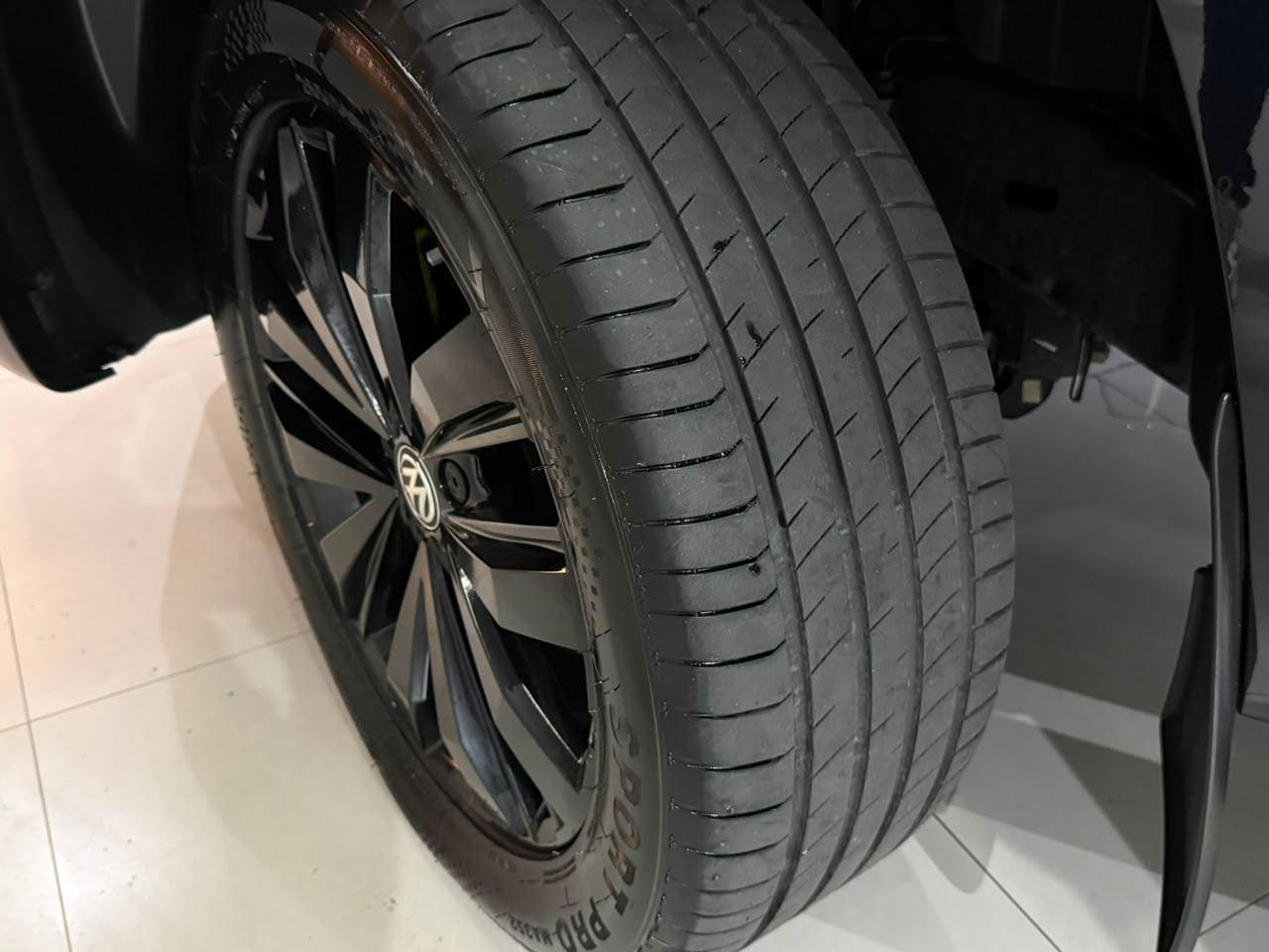 Foto numero 19 do veiculo Volkswagen Amarok /VW  V6 EXTREME - Preta - 2023/2023