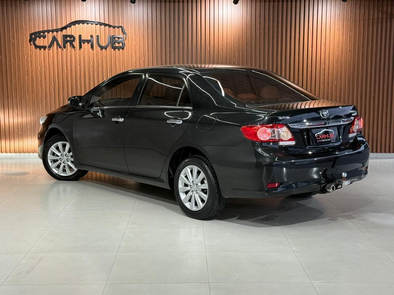 Foto numero 2 do veiculo Toyota Corolla ALTIS/A.Premiu. 2.0 Flex 16V Aut - Prata - 2011/2012