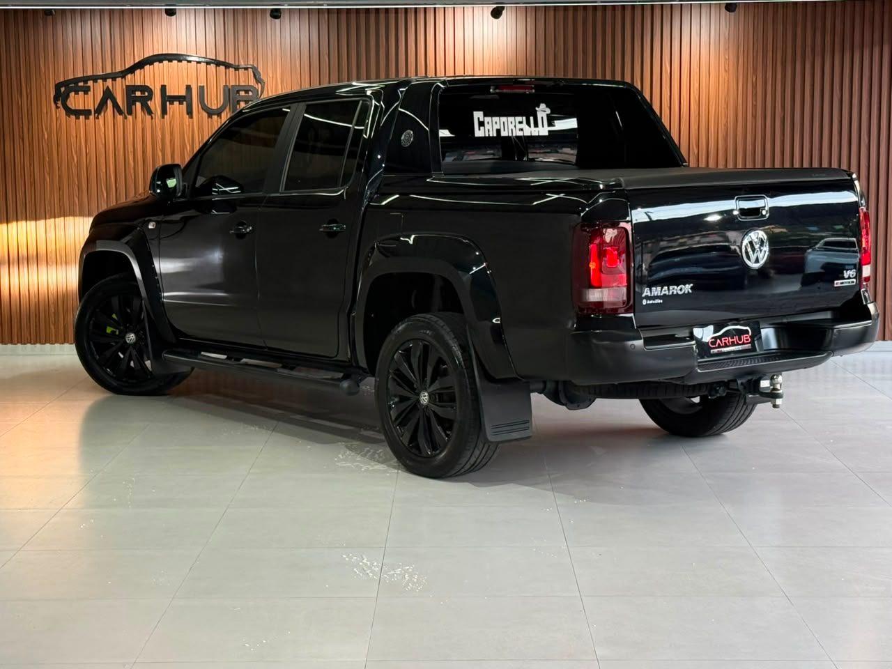 Foto numero 2 do veiculo Volkswagen Amarok /VW  V6 EXTREME - Preta - 2023/2023