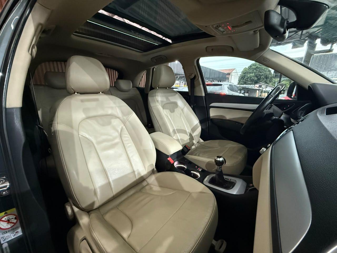 Foto numero 17 do veiculo Audi Q3 1.4 TFSI/TFSI Flex S-tronic 5p - Cinza - 2017/2017