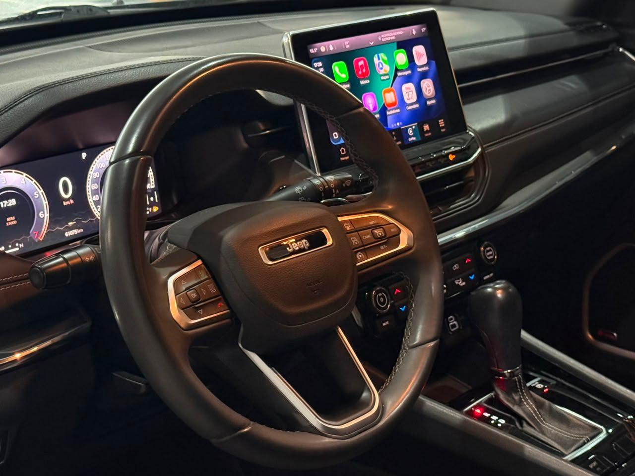 Foto numero 4 do veiculo Jeep Compass S T270 1.3 TB 4x2 Flex Aut.  - Cinza - 2021/2022