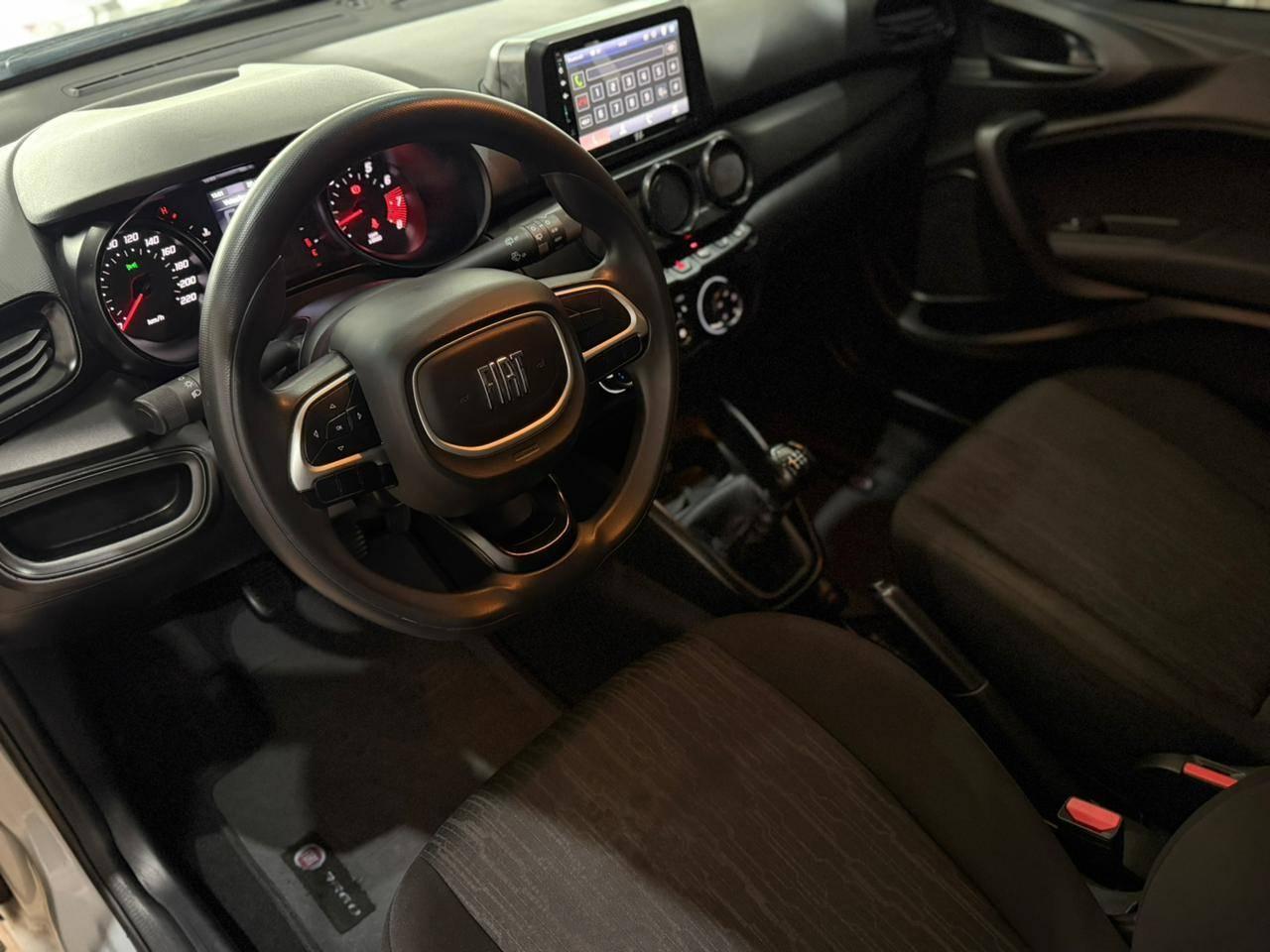 Foto numero 4 do veiculo Fiat Argo 1.0 - Prata - 2022/2023