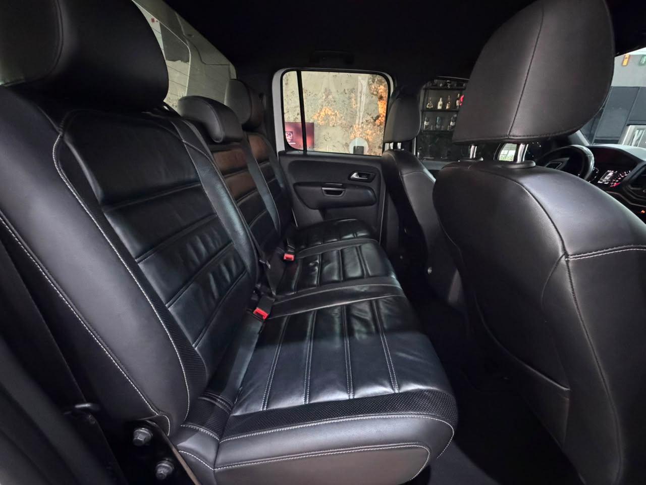 Foto numero 14 do veiculo Volkswagen Amarok /VW  V6 EXTR AC4 - Branca - 2018/2019