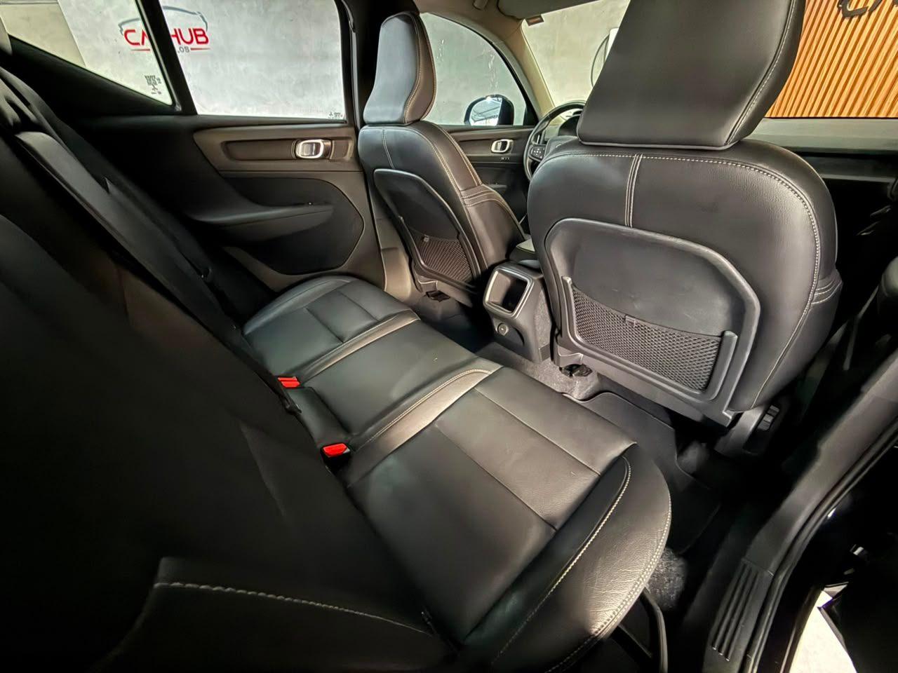 Foto numero 13 do veiculo Volvo XC40 T-4 2.0 190cv FWD  - Preta - 2018/2019