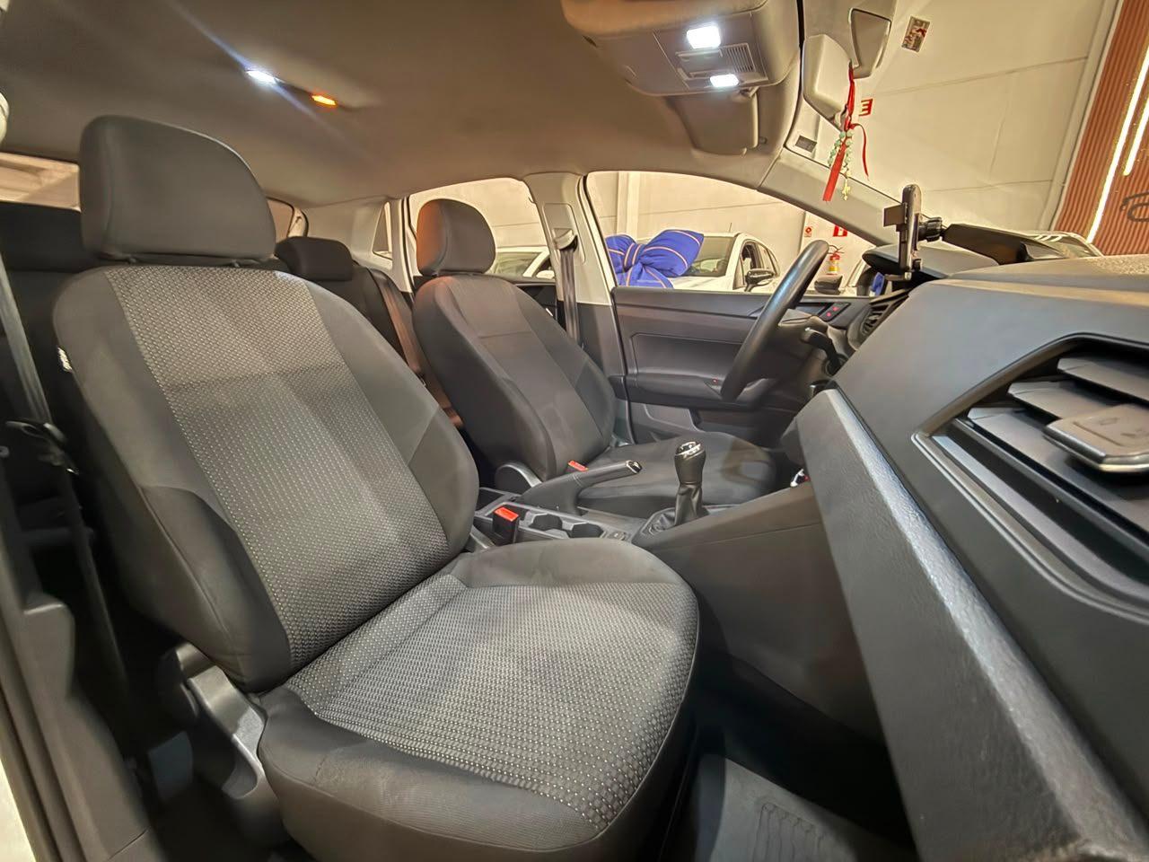 Foto numero 13 do veiculo Volkswagen Polo 1.0 Flex 12V 5p  - Branca - 2020/2021