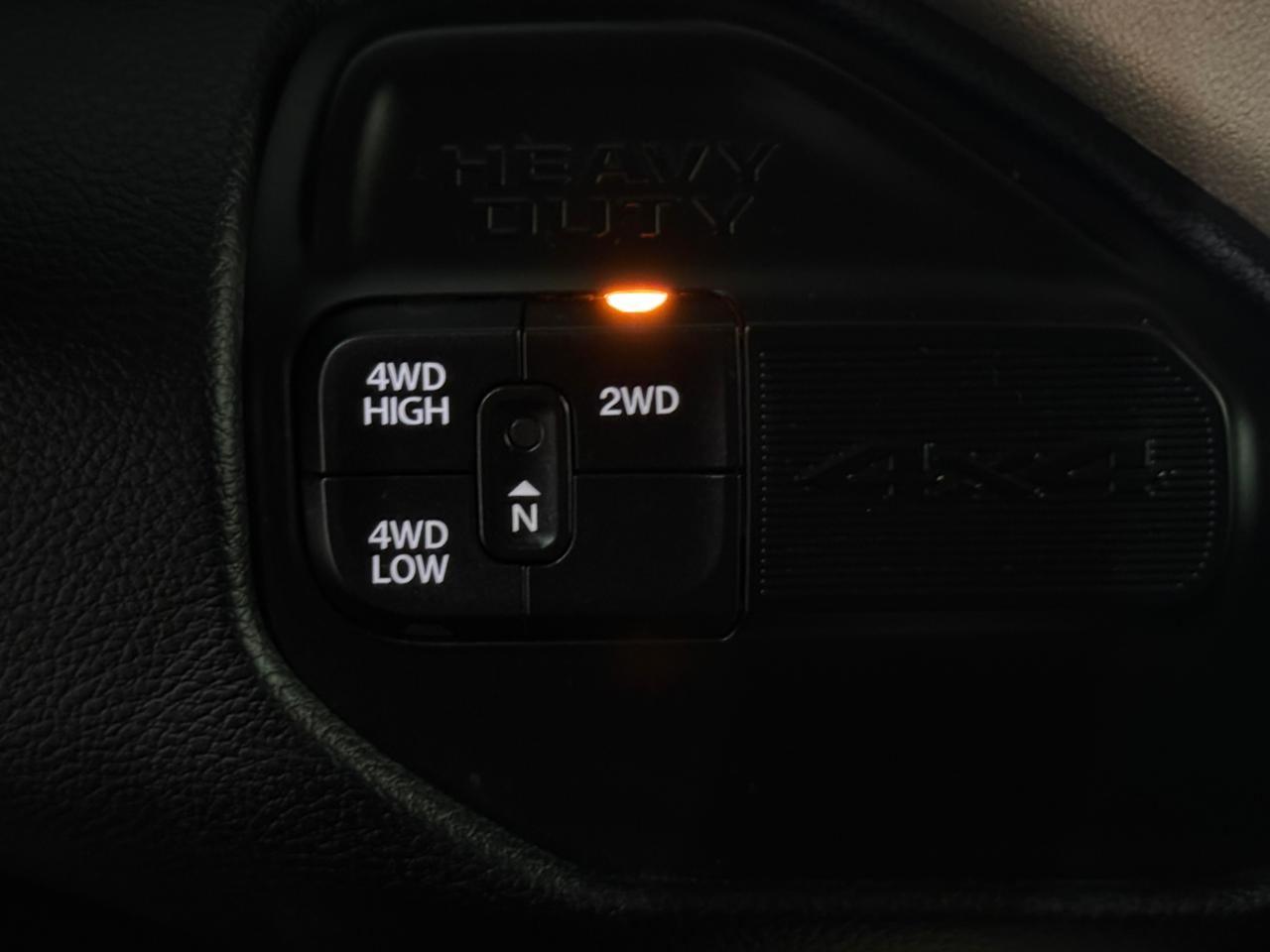 Foto numero 7 do veiculo Ram 3500 LARAMIE 6.7 TB CD 4x4 Diesel  - Preta - 2022/2022