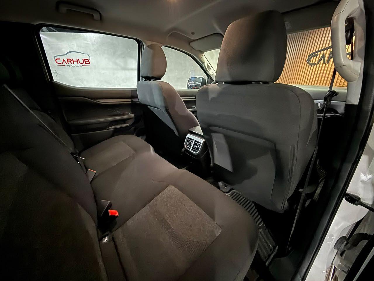 Foto numero 12 do veiculo Ford Ranger XLS 2.0 4x2 CD Diesel Aut. - Branca - 2023/2024