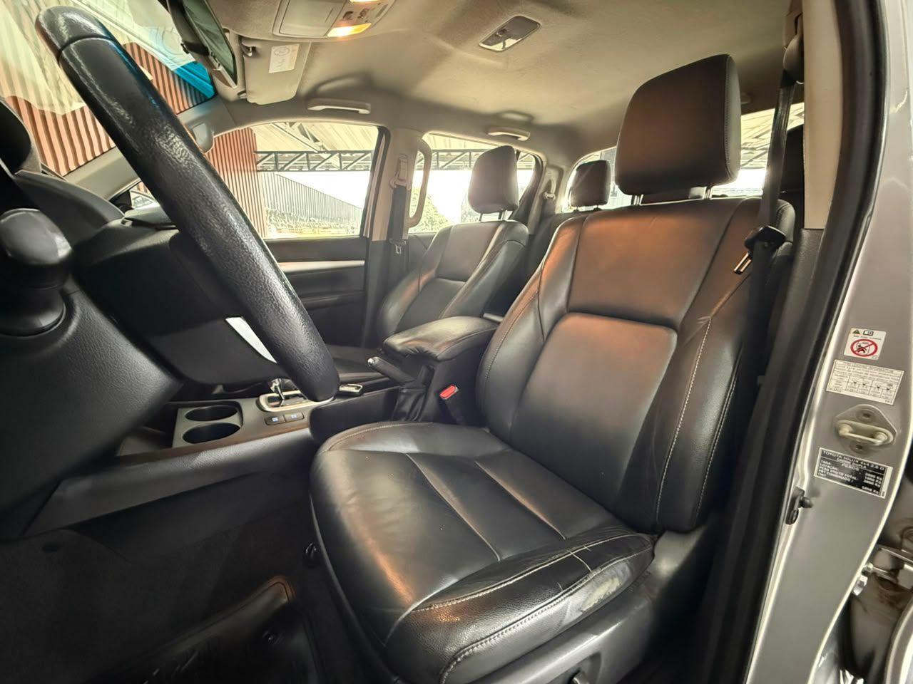 Foto numero 13 do veiculo Toyota Hilux CD SRV 4x4 2.8 TDI Diesel Aut.  - Prata - 2019/2019