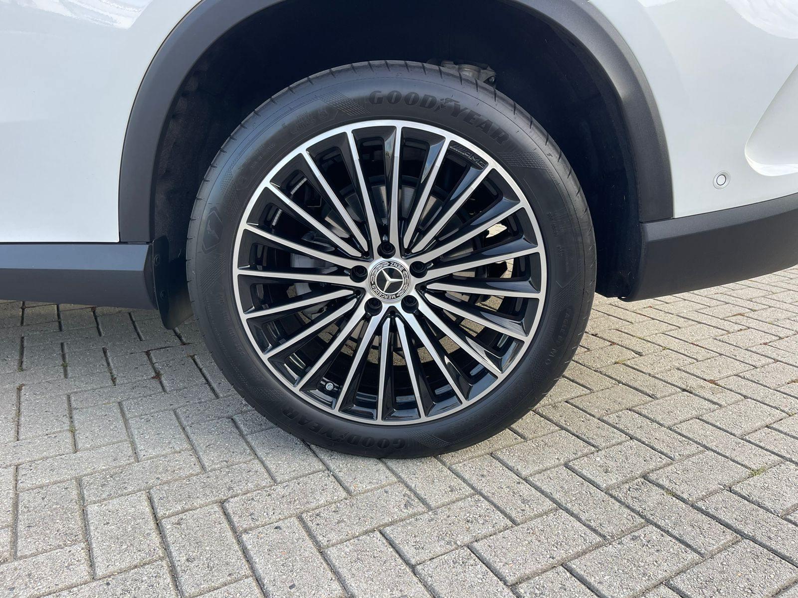 MERCEDES BENZ-GLC-300 4MATIC 2.0
