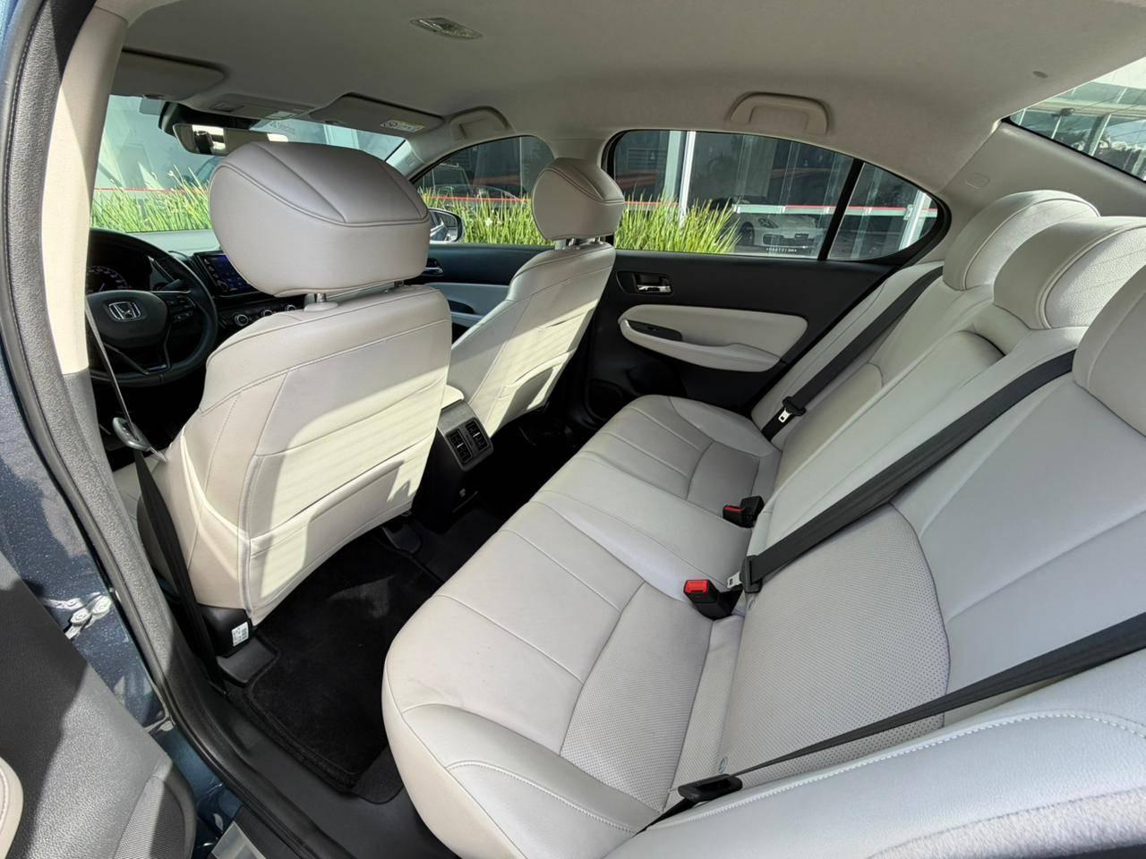 Honda-City-Sedan Touring 1.5 Flex 16V 4p Aut.