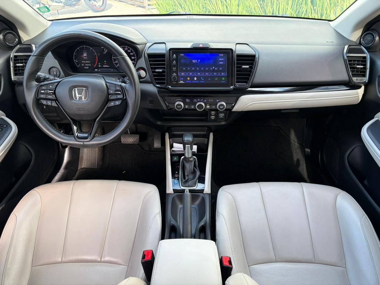 Honda-City-Sedan Touring 1.5 Flex 16V 4p Aut.