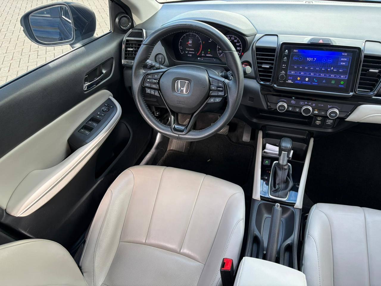Honda-City-Sedan Touring 1.5 Flex 16V 4p Aut.