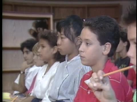 thumbnail of NJN News; 09/12/1989/ Tuesday