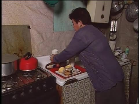 thumbnail of The NewsHour with Jim Lehrer