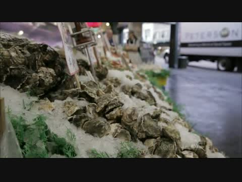 thumbnail of PBS NewsHour; December 7, 2012 6:00pm-7:00pm PST