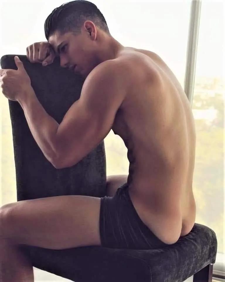The Secret Life of a Grown Man’s Penis: Unveiling the Mystery The Secret Life of a Grown Man’s Penis: Unveiling the Mystery