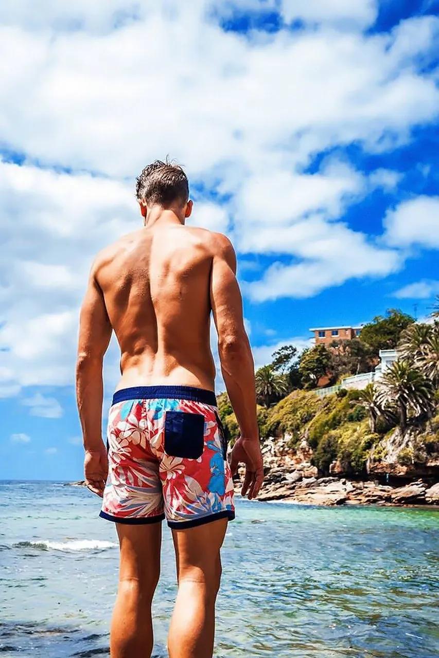 Here are a few creative, neutral-toned title options (40–60 characters) with erotic appeal:<strong>“Throbbing Gym Bulges: Hot Men & Their Packed Packages”</strong>
<strong>“Sweaty & Stuffed: The Hottest Gym Bulge Shots”</strong>
<