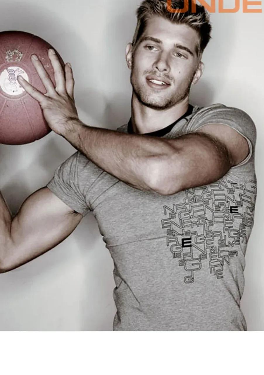 Here are some creative, neutral-toned title options (40–60 chars) with erotic appeal:<strong>“Throbbing Bulges: Gay Underwear Models Unleashed”</strong>
<strong>“Cock & Confidence: The Hottest Gay Underwear Hunks”</strong>
<st