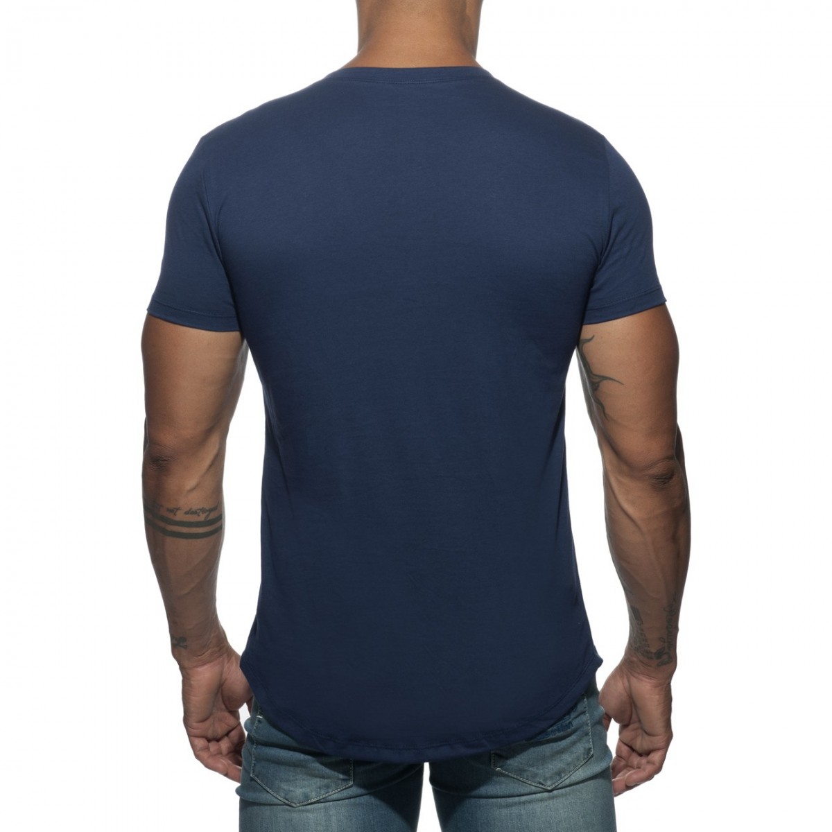 BASIC U-NECK T-SHIRT