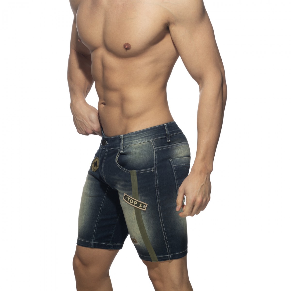 BERMUDA JEANS WITH PATCHES