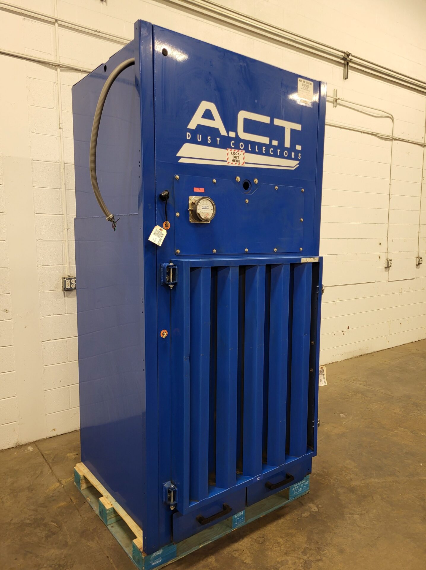 5,400 cfm ACT Action Booth & Backdraft Dust Collector AM23895 - AM ...