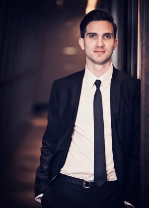 Dr. Jonathan Azzopardi