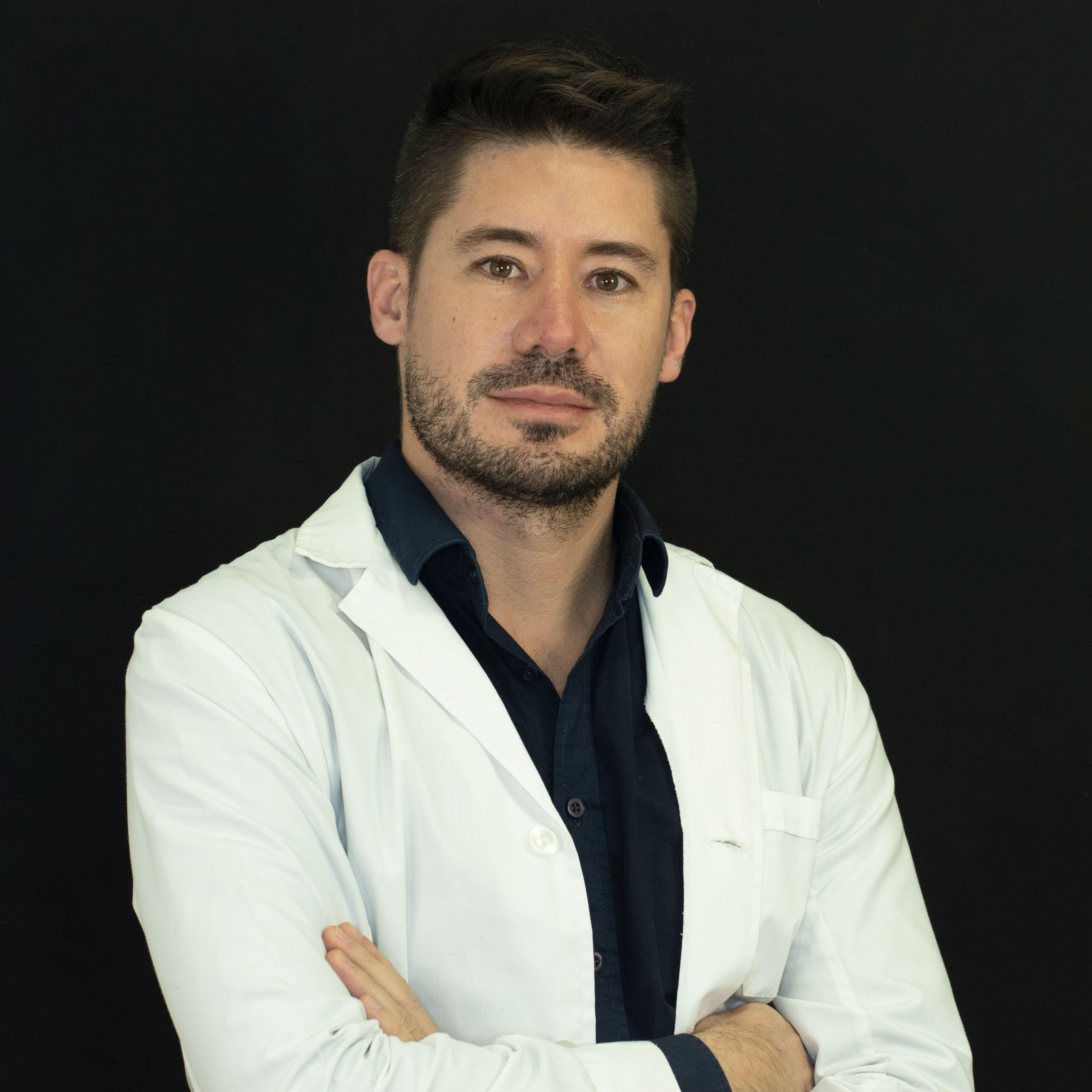 Dr. Matías Balbuena