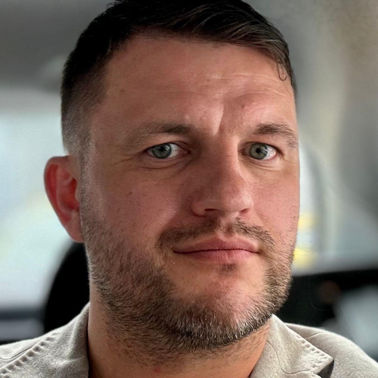 Dr. Lukasz Banasiak